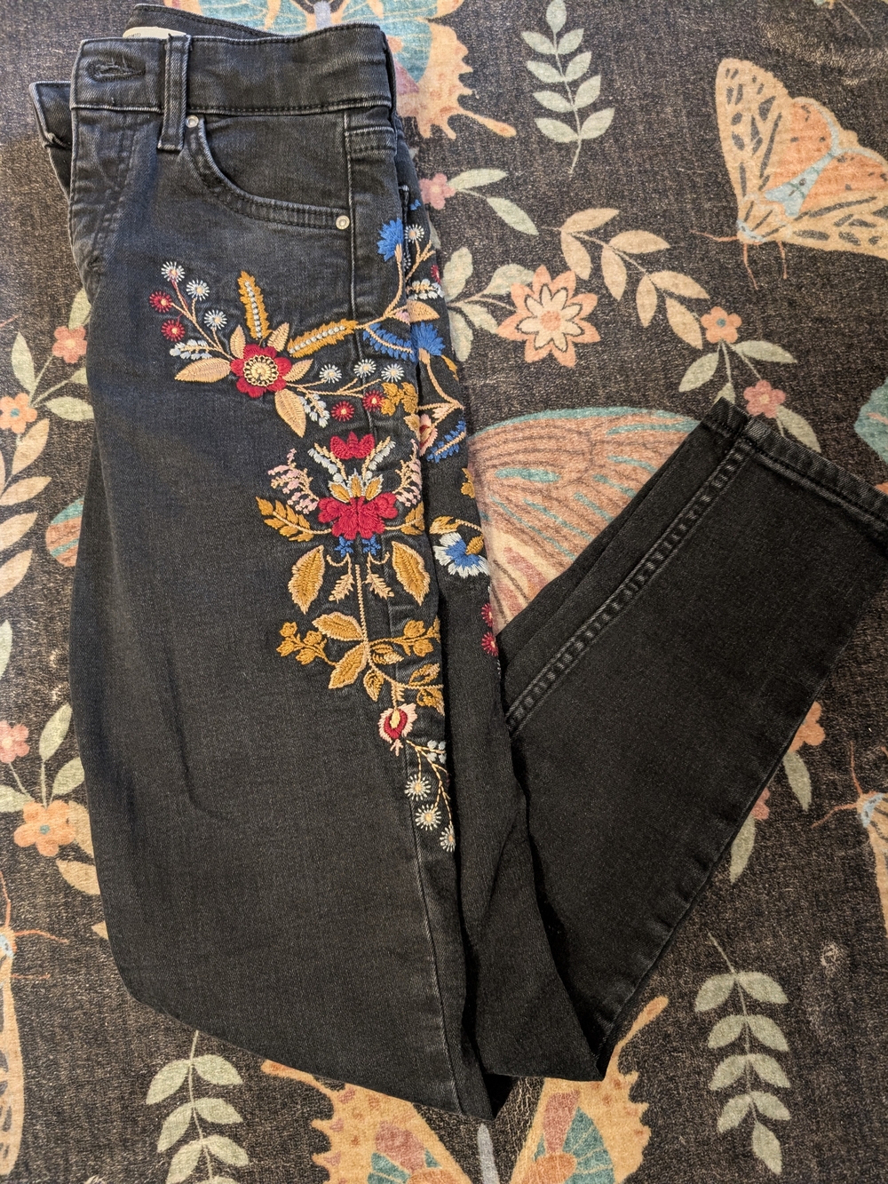 Topshop Jamie Jeans with Multicolor Floral Embroidery Size 25 - Picture 2 of 15